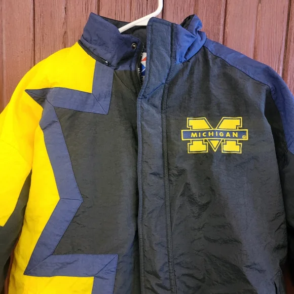Apex University of Michigan Puffer Jacket Blue Yellow Size L Vintage 90s NCAA - Picture 3 of 11